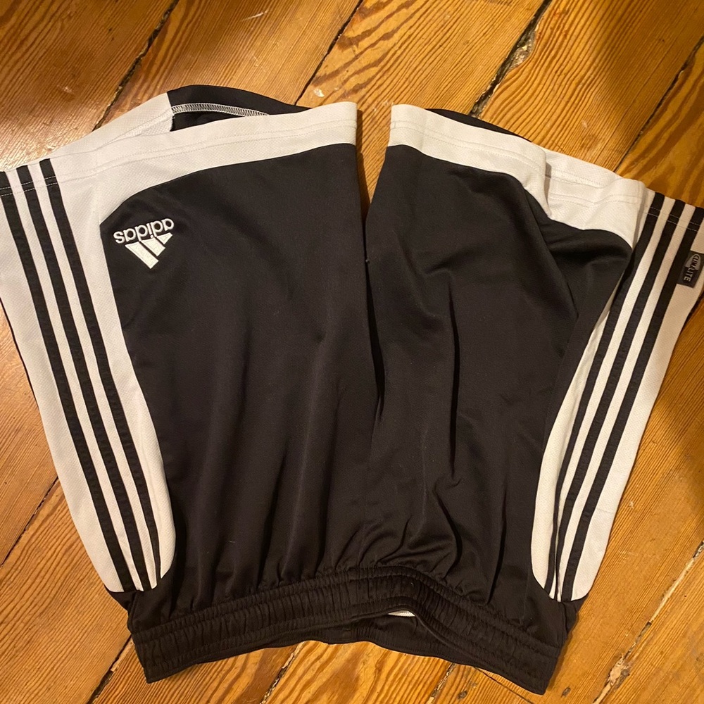Athletic shorts